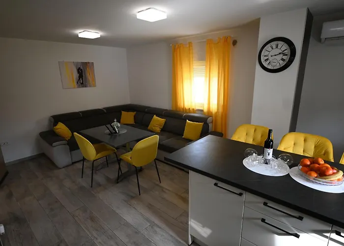 House Ivana * بولا